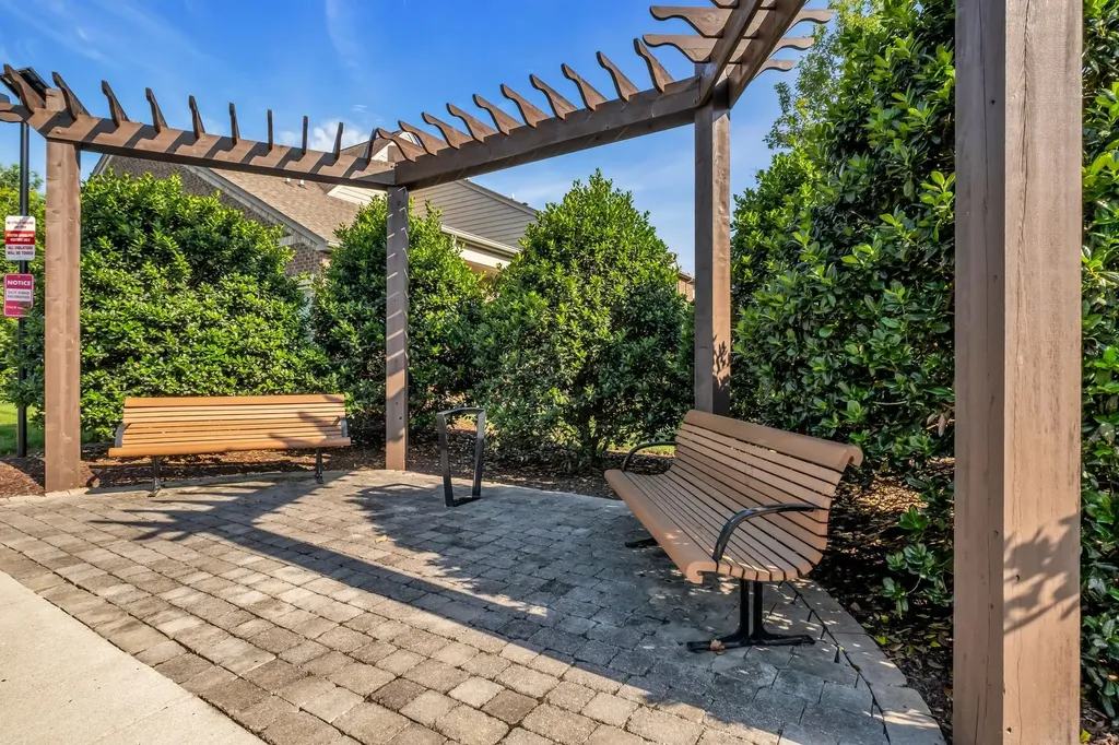 350 Coronado Pvt Circle Hendersonville TN 37075