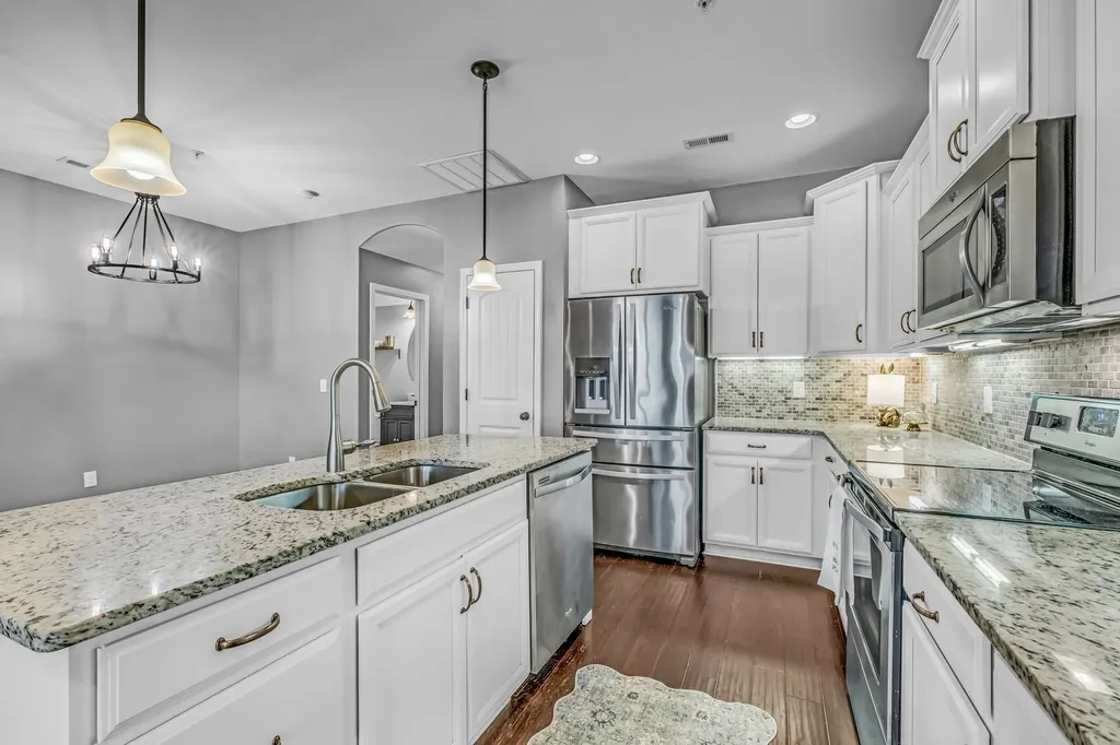 350 Coronado Pvt Circle Hendersonville TN 37075