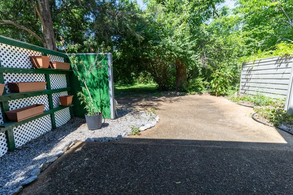 2013 Nashboro Boulevard Nashville TN 37217