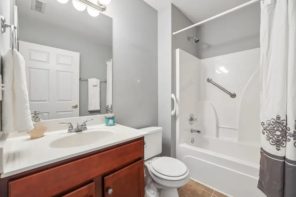 704 Village Green Circle Murfreesboro TN 37128