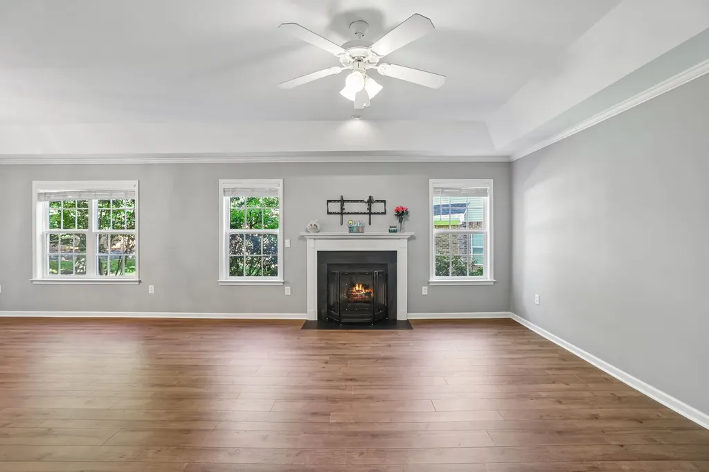 704 Village Green Circle Murfreesboro TN 37128