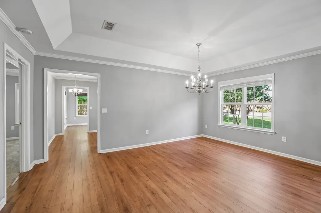 704 Village Green Circle Murfreesboro TN 37128