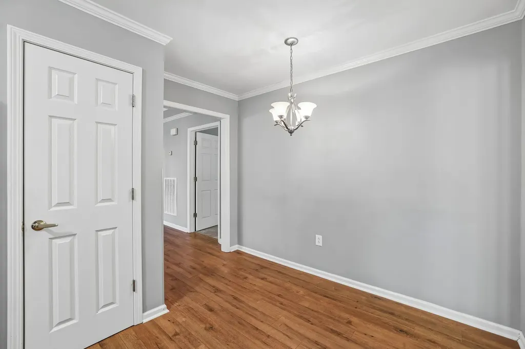704 Village Green Circle Murfreesboro TN 37128