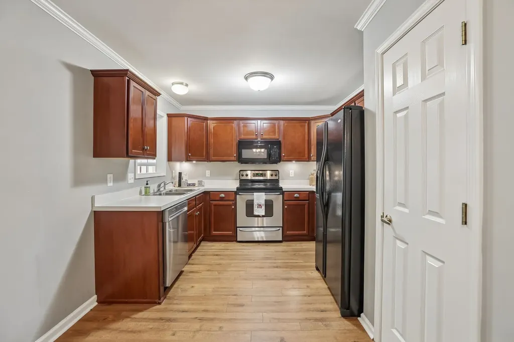 704 Village Green Circle Murfreesboro TN 37128