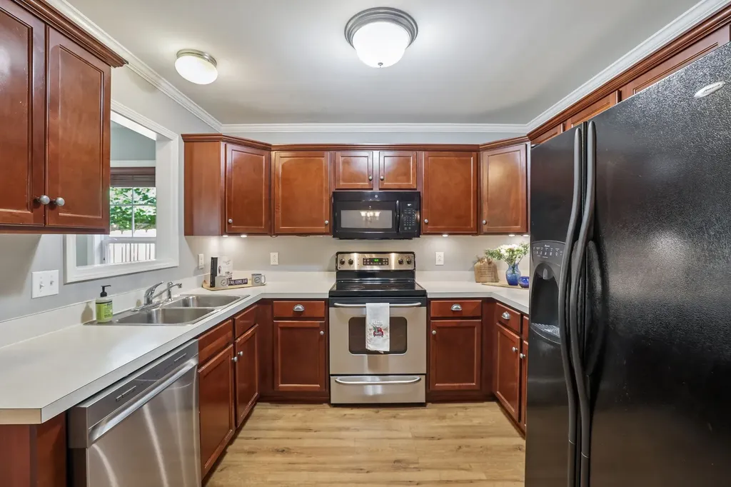 704 Village Green Circle Murfreesboro TN 37128