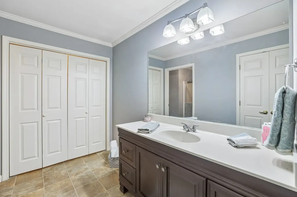 704 Village Green Circle Murfreesboro TN 37128