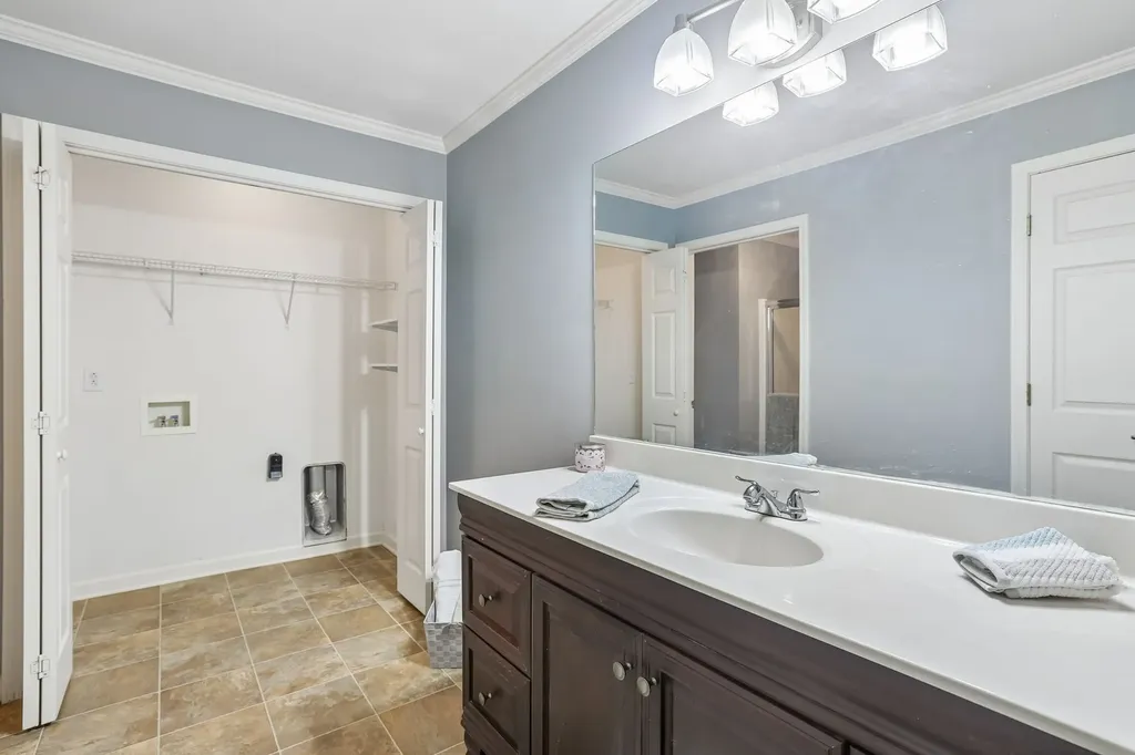 704 Village Green Circle Murfreesboro TN 37128