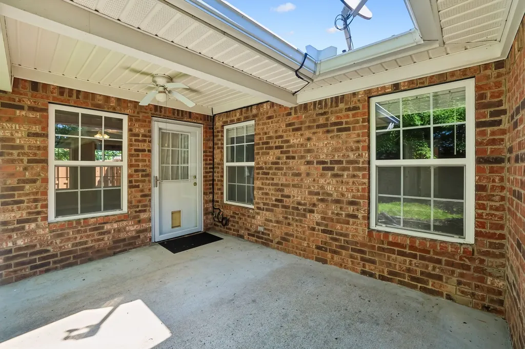704 Village Green Circle Murfreesboro TN 37128