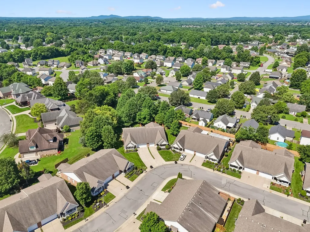 704 Village Green Circle Murfreesboro TN 37128