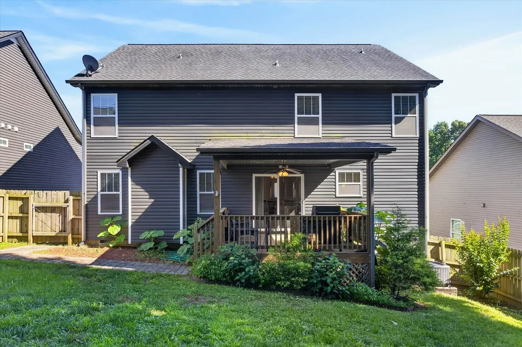 1181 Eagles Bluff Drive Clarksville TN 37040