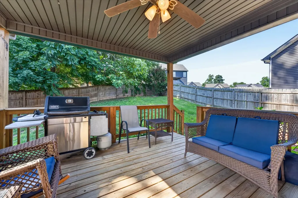 1181 Eagles Bluff Drive Clarksville TN 37040
