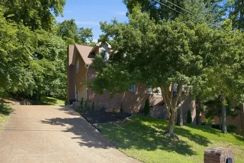 128 Spy Glass Way Hendersonville TN 37075