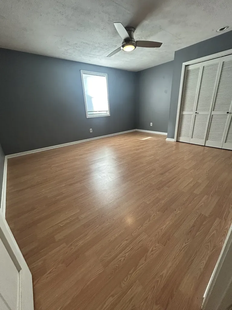 1140 E Main Street Gallatin TN 37066
