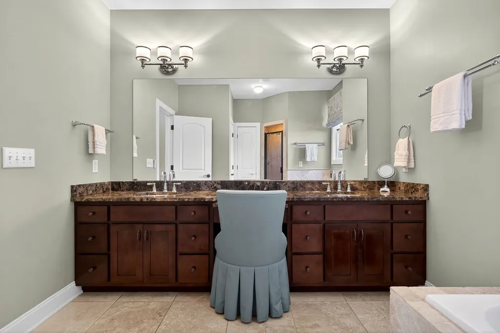 425 Opal Point Drive Smithville TN 37166