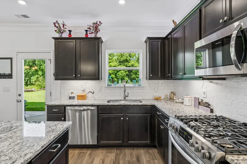 229 Stonewall Drive Columbia TN 38401