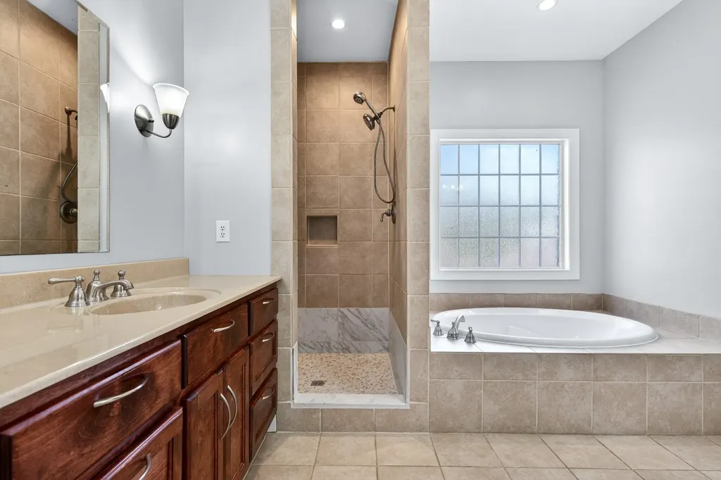 3001 Dunedin Court Old Hickory TN 37138
