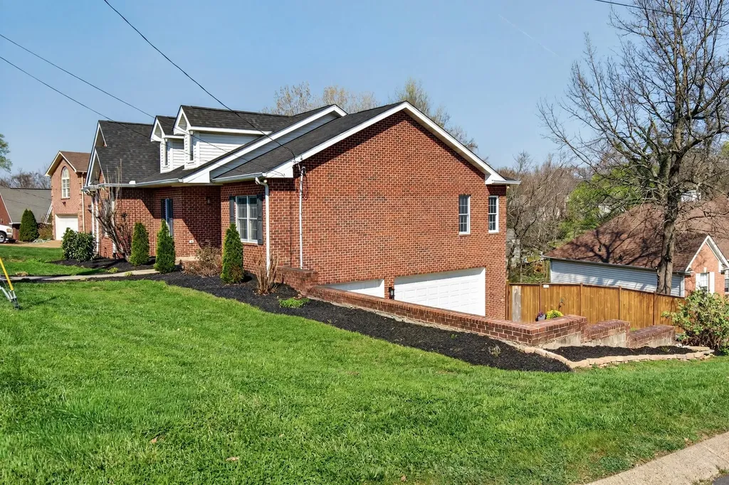 3001 Dunedin Court Old Hickory TN 37138