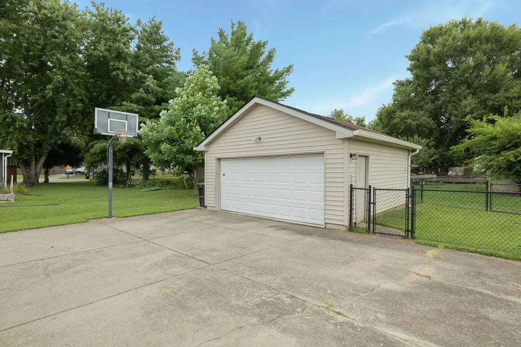 2611 Linden Lane Murfreesboro TN 37128