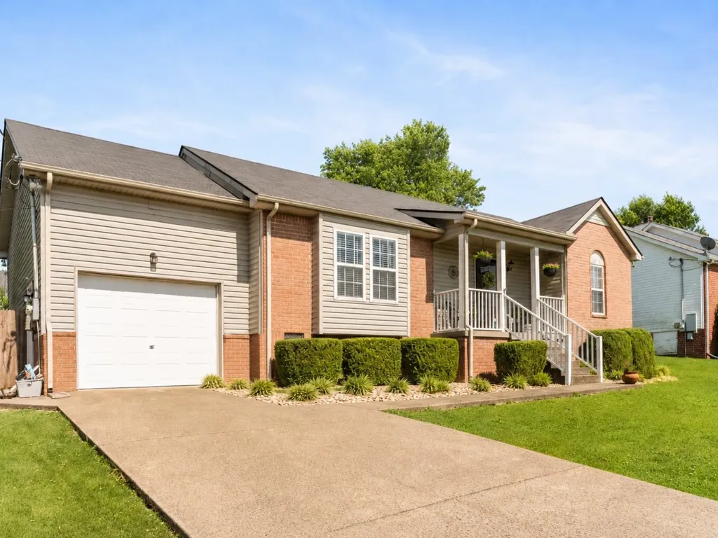128 Jesse Brown Drive Goodlettsville TN 37072