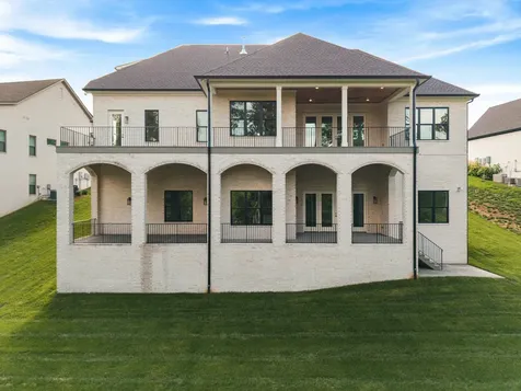 342 Raintree Drive Hendersonville TN 37075