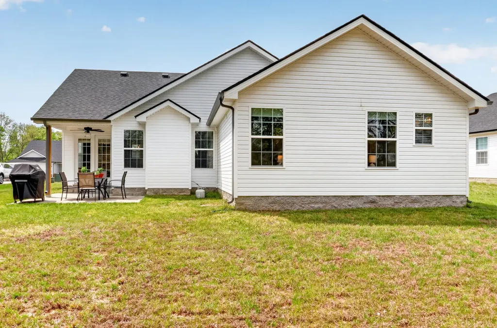 1413 Fredrick Drive Clarksville TN 37042