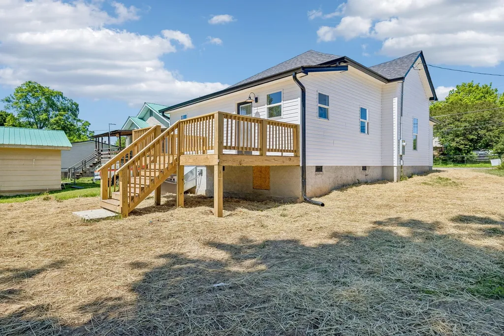 300 Athens Pike Etowah TN 37331
