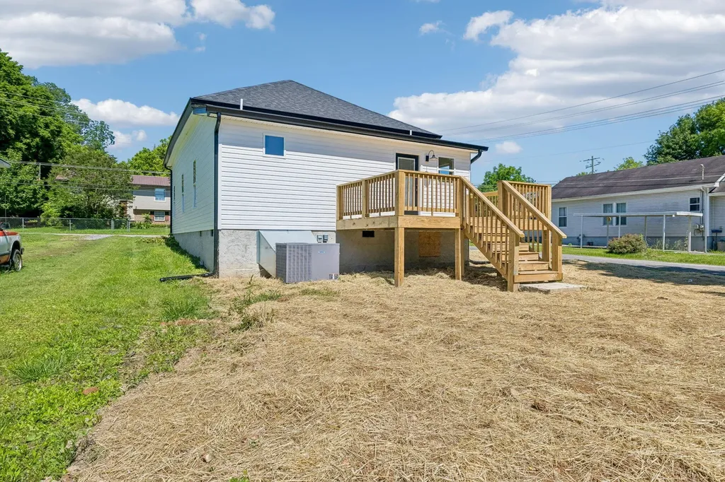 300 Athens Pike Etowah TN 37331