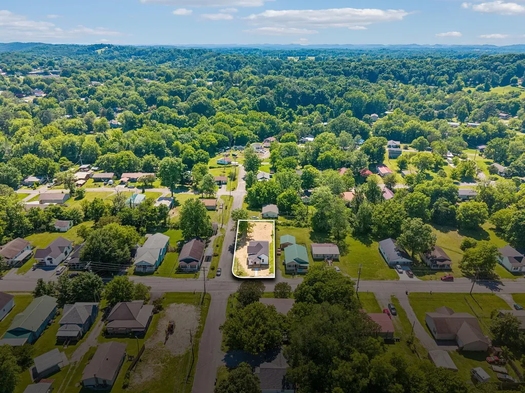 300 Athens Pike Etowah TN 37331