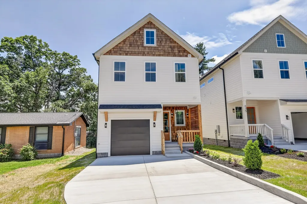 633 Claridge Drive Nashville TN 37214
