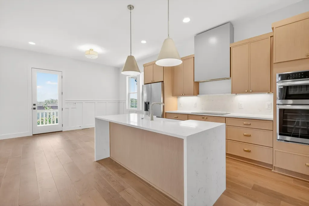 633 Claridge Drive Nashville TN 37214