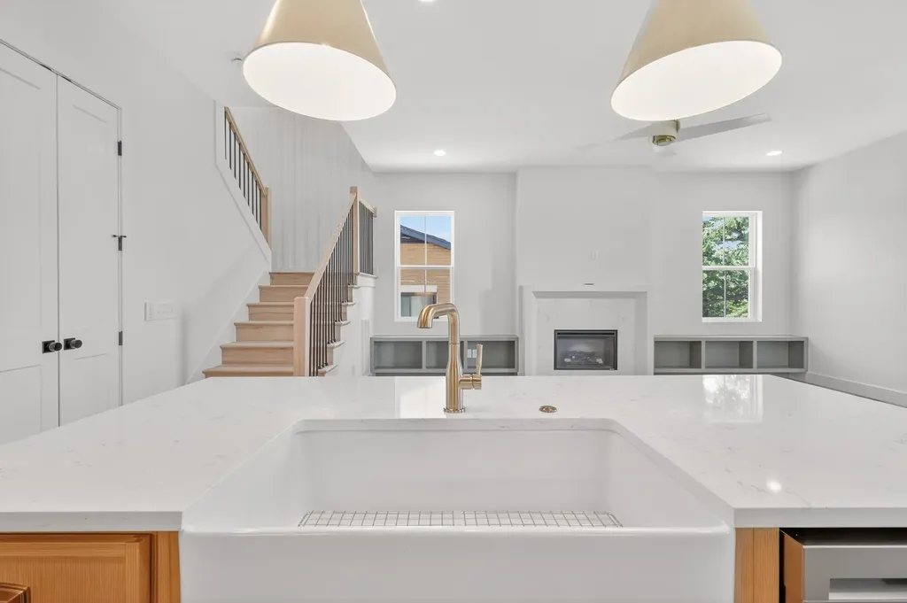 633 Claridge Drive Nashville TN 37214