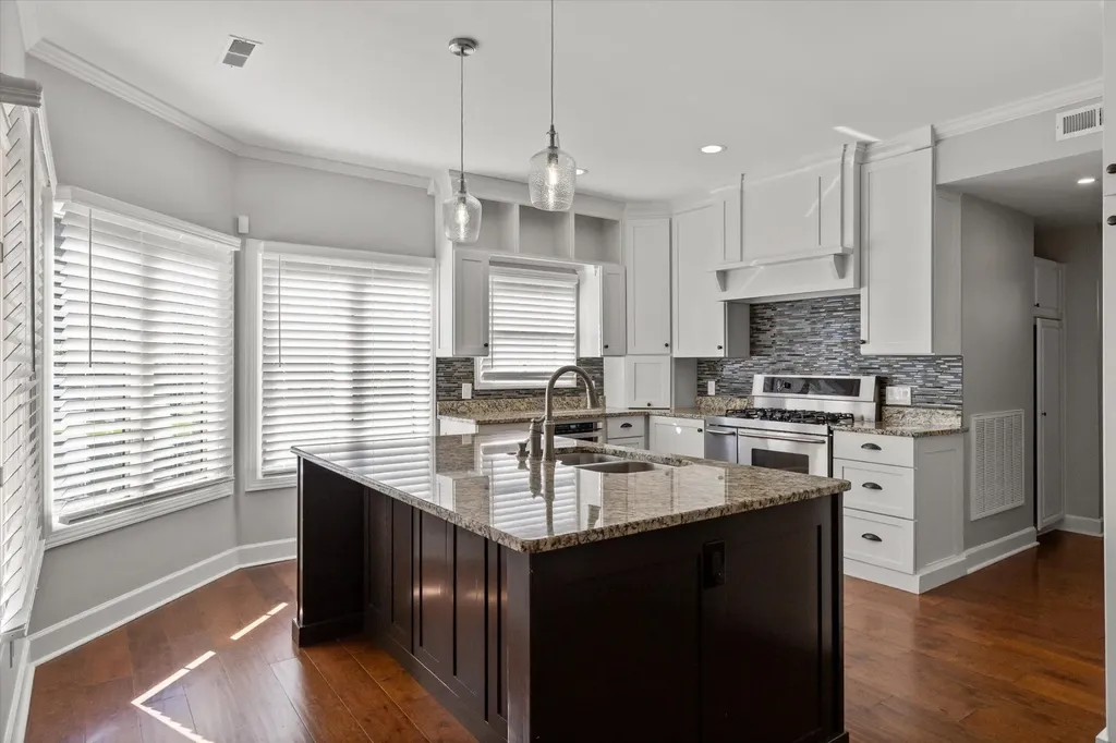 7729 Diamondhead Drive Ooltewah TN 37363