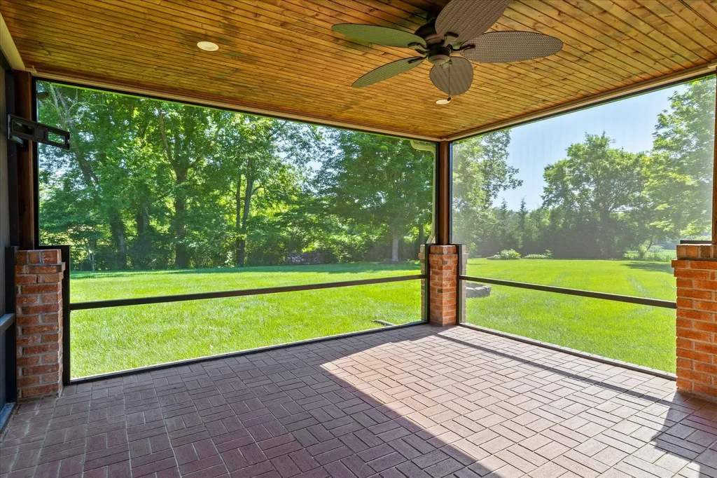 7729 Diamondhead Drive Ooltewah TN 37363