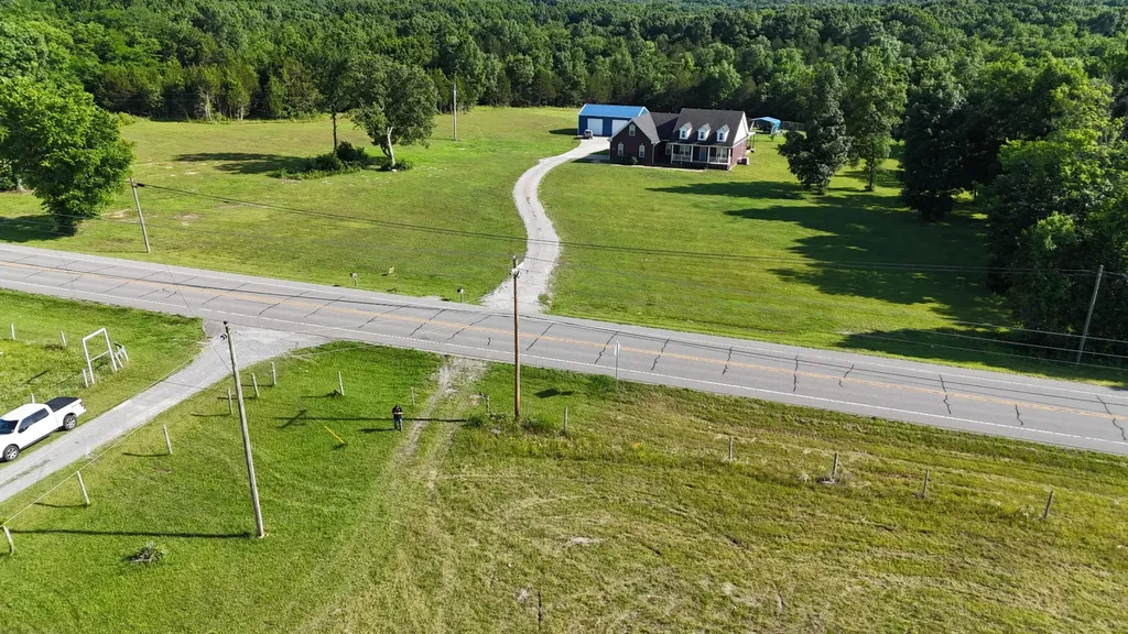 1988 Fayetteville Highway Belfast TN 37019