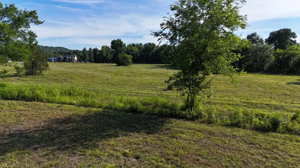 1988 Fayetteville Highway Belfast TN 37019