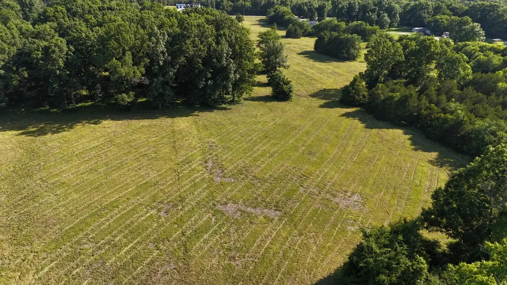 1988 Fayetteville Highway Belfast TN 37019