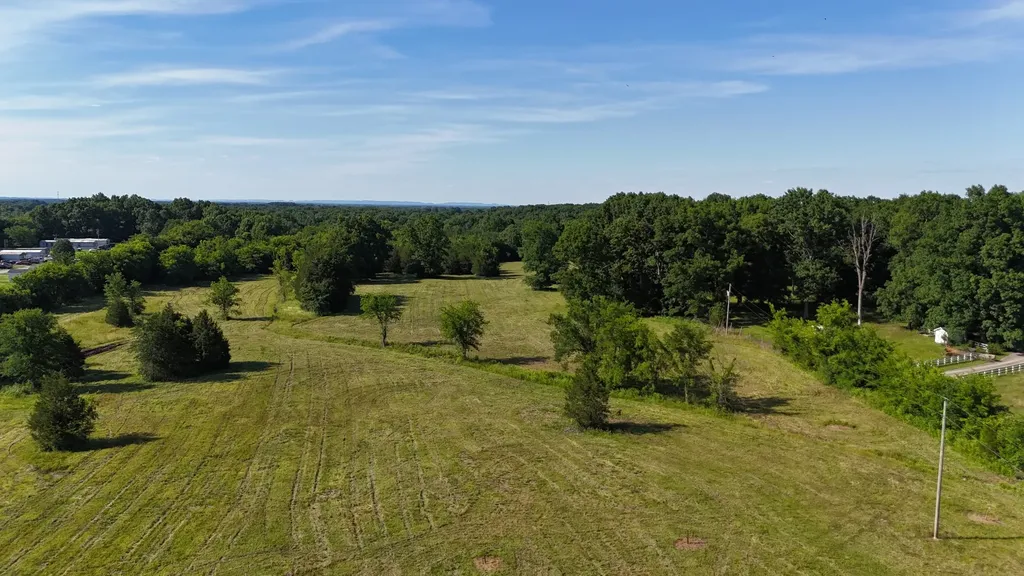 1988 Fayetteville Highway Belfast TN 37019