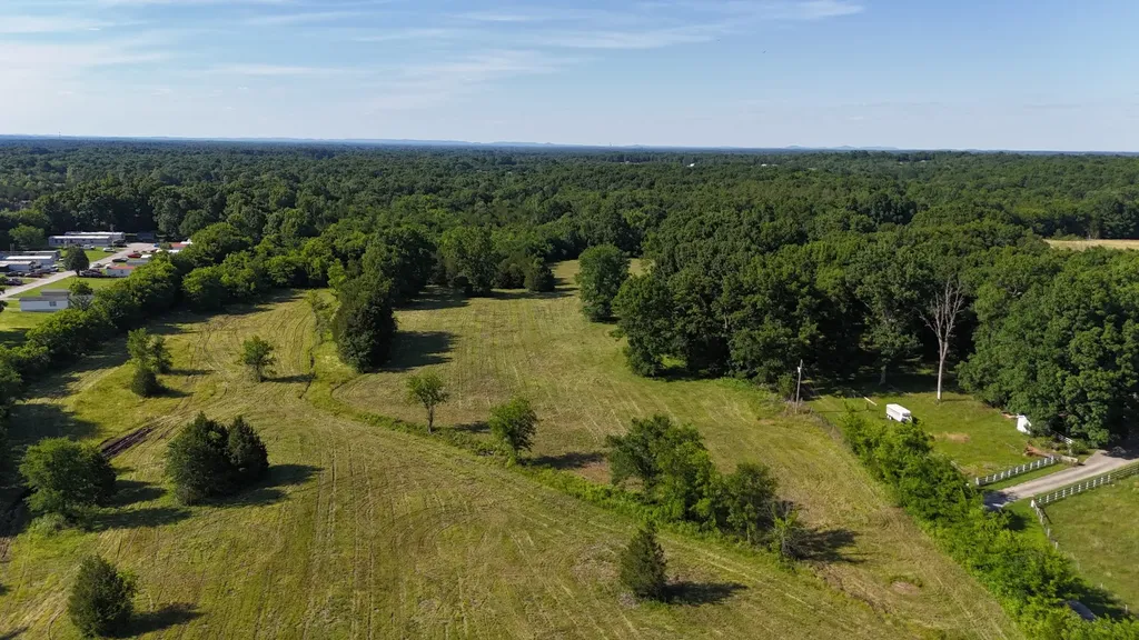 1988 Fayetteville Highway Belfast TN 37019