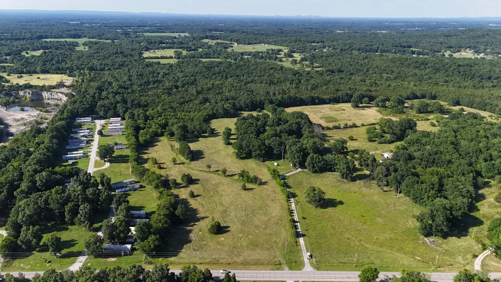 1988 Fayetteville Highway Belfast TN 37019