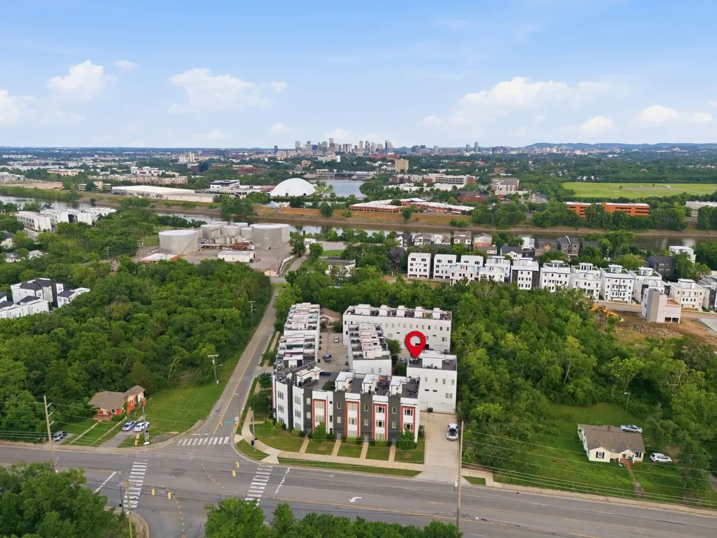 1000E W Trinity Lane Nashville TN 37218