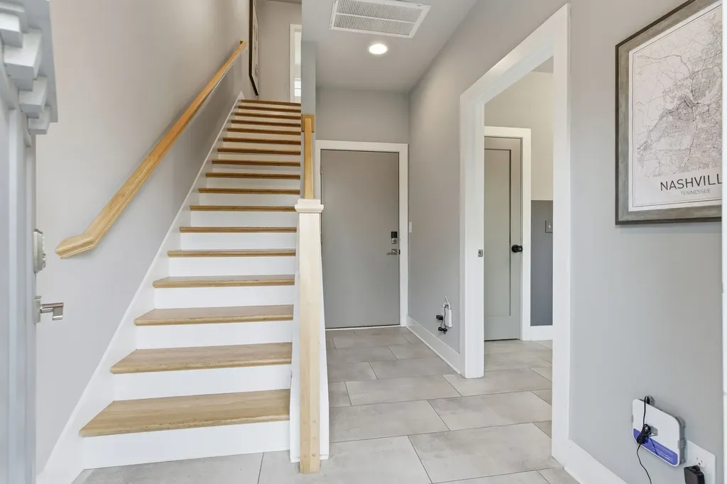 1000E W Trinity Lane Nashville TN 37218