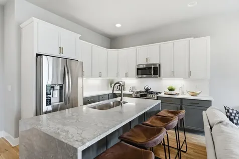 1000E W Trinity Lane Nashville TN 37218