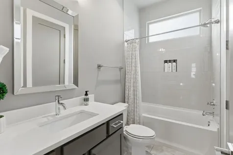 1000E W Trinity Lane Nashville TN 37218