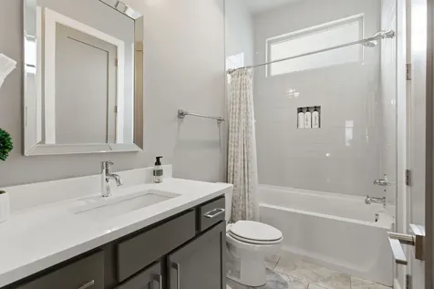 1000E W Trinity Lane Nashville TN 37218