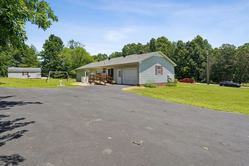 45 Roberts Lane Lebanon TN 37087
