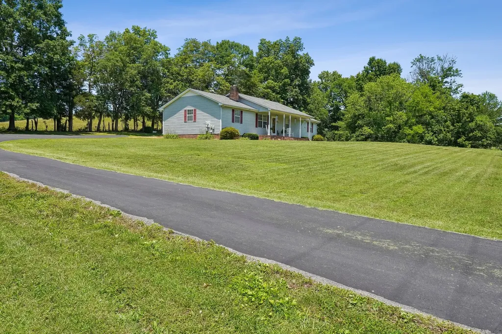 45 Roberts Lane Lebanon TN 37087