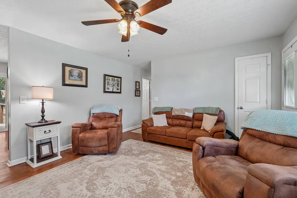 45 Roberts Lane Lebanon TN 37087