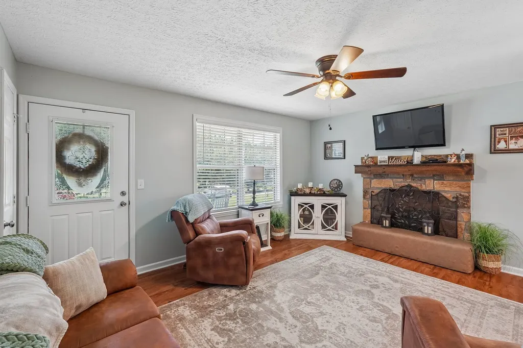 45 Roberts Lane Lebanon TN 37087