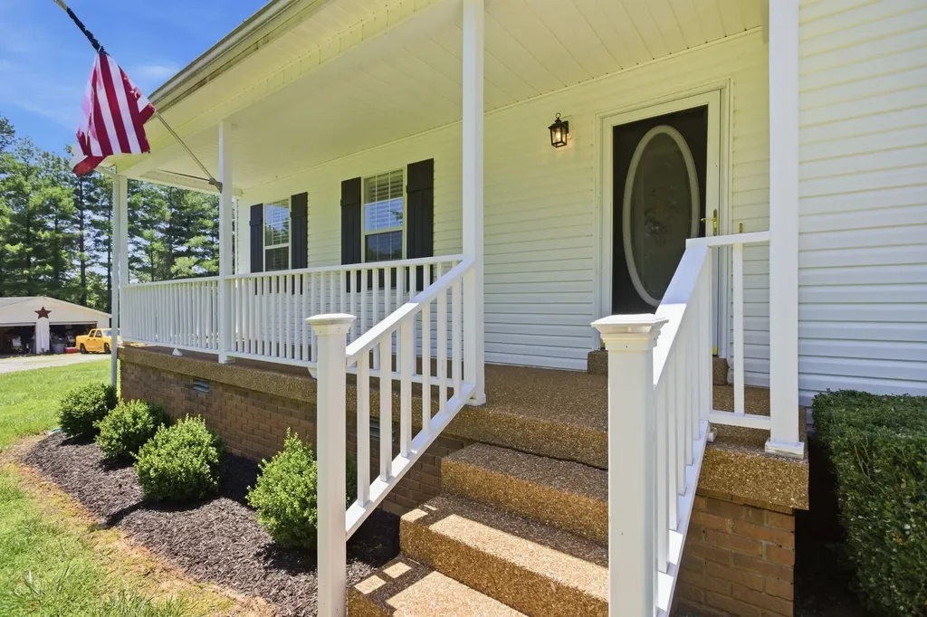 4036 Cottonwood Court Lewisburg TN 37091