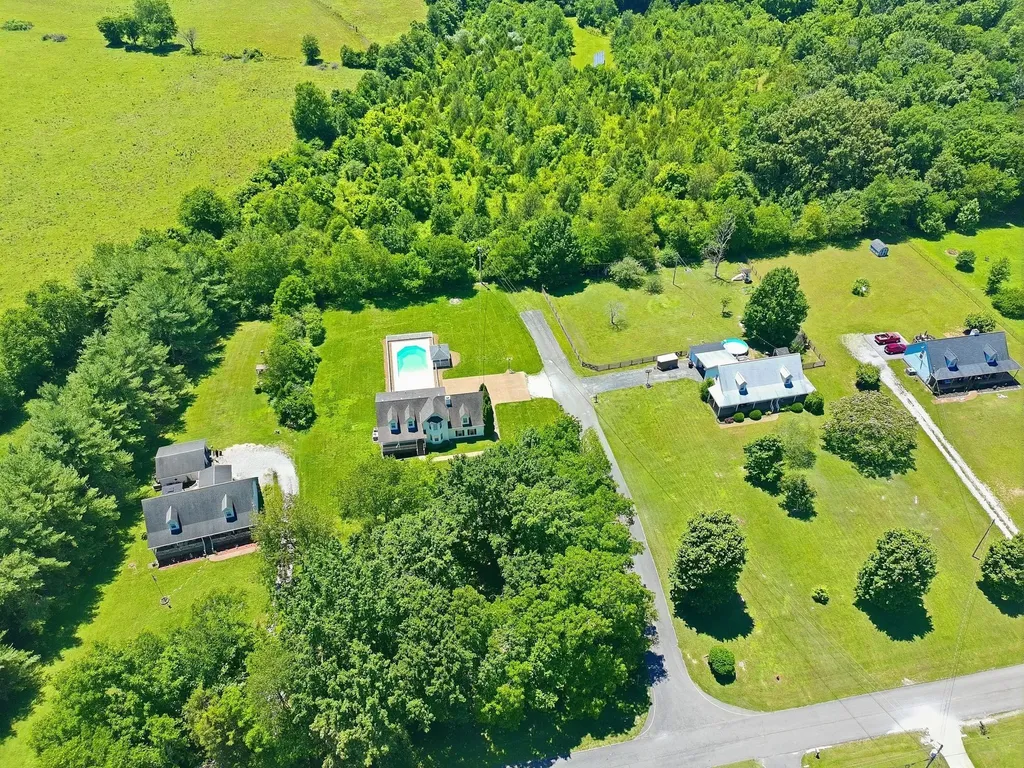 4036 Cottonwood Court Lewisburg TN 37091